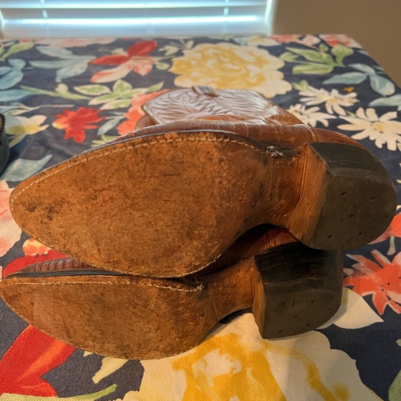 Vintage Dan Post Cowboy Boots - Picture 2 of 3